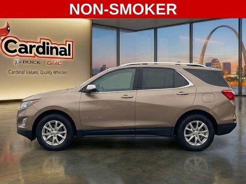 Used 2018 Chevrolet Equinox LT w/ Sun & Infotainment Package image 4