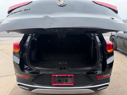 Used 2022 Buick Encore GX Select FWD image 27