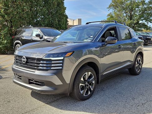 New 2026 Nissan Kicks SV w/ SV Premium Package AWD/4WD image 3