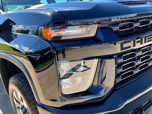 Used 2023 Chevrolet Silverado 2500 Custom w/ Custom Value Package AWD/4WD image 29
