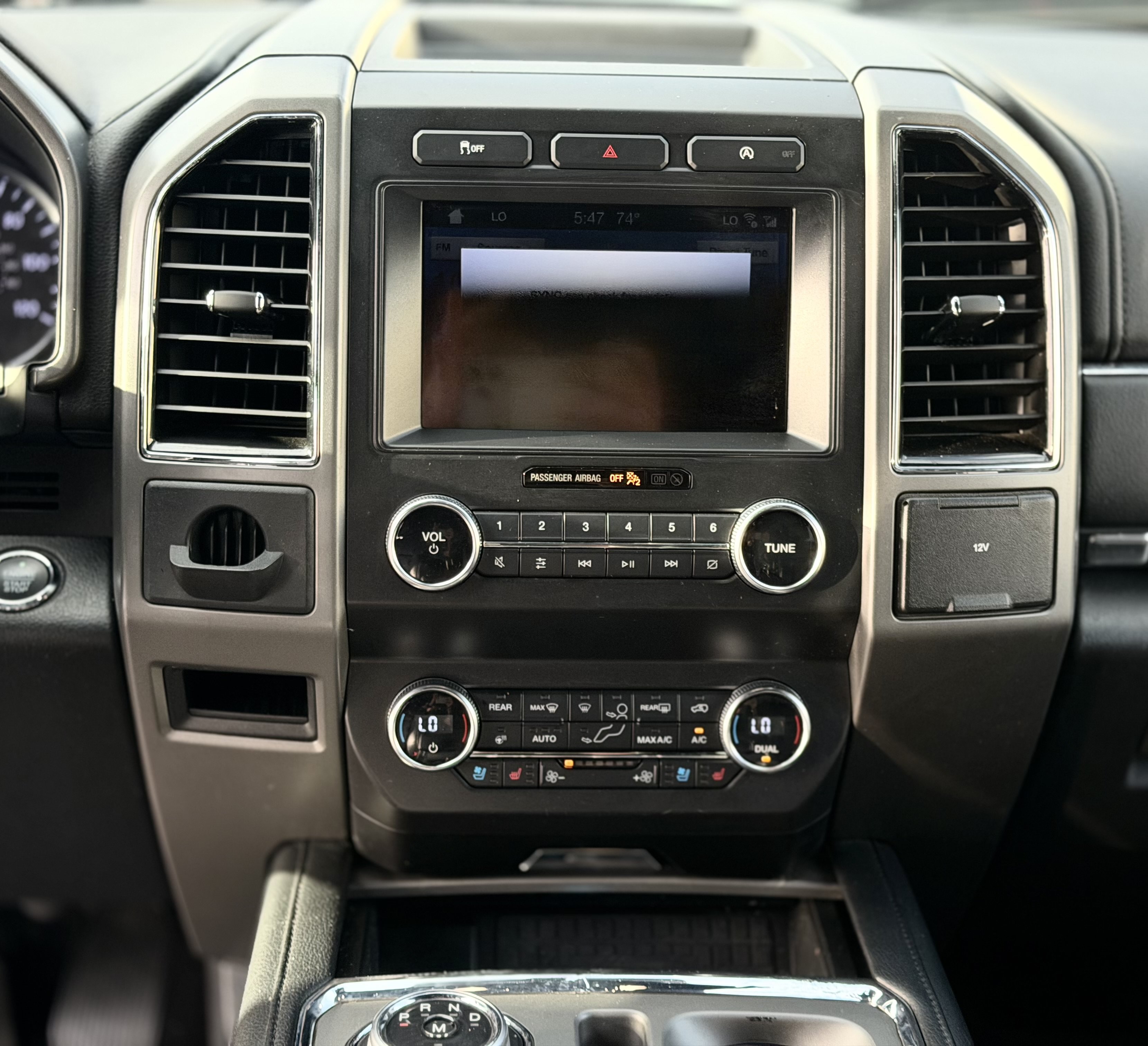 Used 2019 Ford Expedition XLT w/ Equipment Group 202A RWD image 30