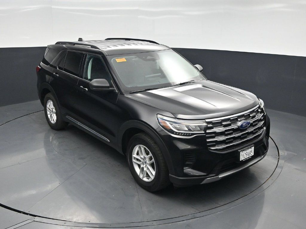 Certified 2025 Ford Explorer Active AWD/4WD image 41
