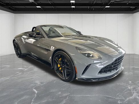 New 2026 Aston Martin V8 Vantage Convertible image 11