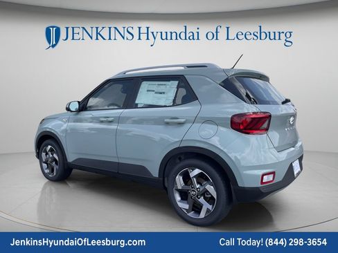 New 2026 Hyundai Venue SEL FWD image 9