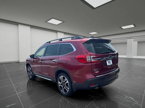 Used 2025 Subaru Ascent Touring AWD/4WD image 11