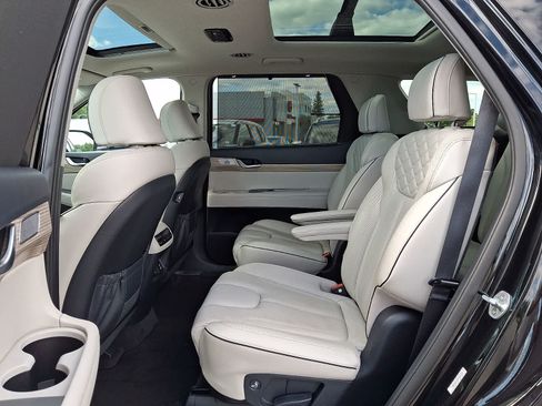 Used 2021 Hyundai Palisade Limited w/ Cargo Package AWD/4WD image 11