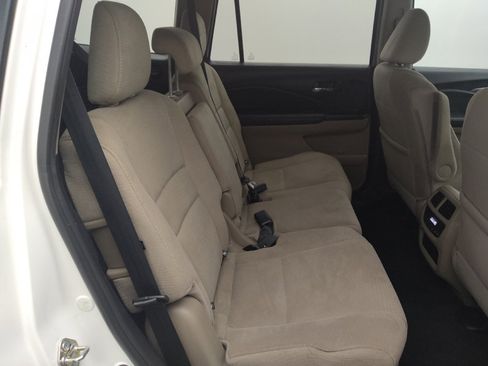 Used 2018 Honda Pilot EX image 19