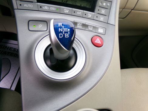 Used 2014 Toyota Prius Three image 13