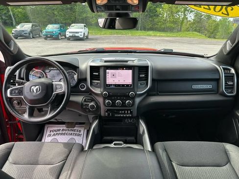 Used 2022 RAM 1500 Big Horn AWD/4WD image 11