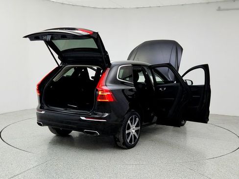 Used 2021 Volvo XC60 T5 Inscription w/ Advanced Package image 11