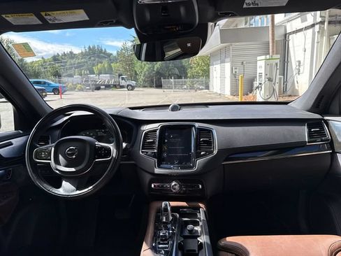 Used 2018 Volvo XC90 T8 Inscription AWD/4WD image 11