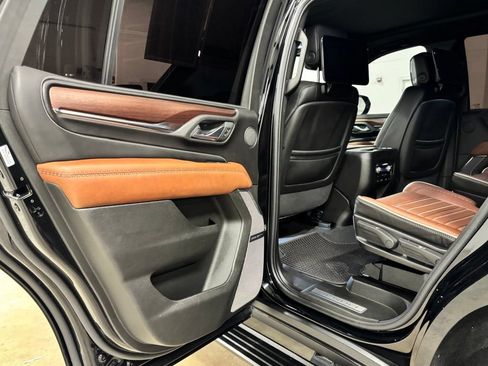 Used 2024 GMC Yukon Denali Ultimate AWD/4WD image 20