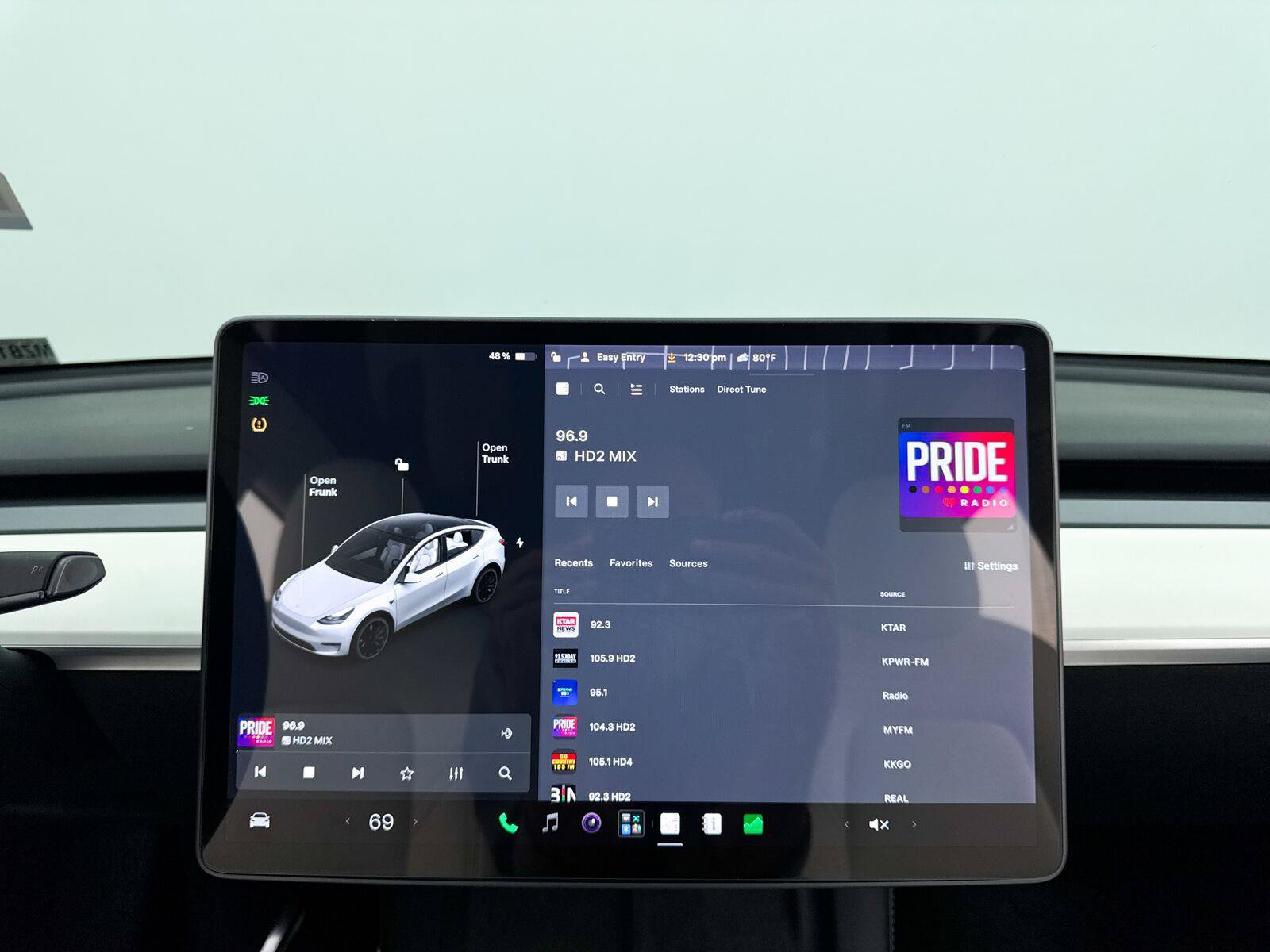 Used 2022 Tesla Model Y Performance AWD/4WD image 5