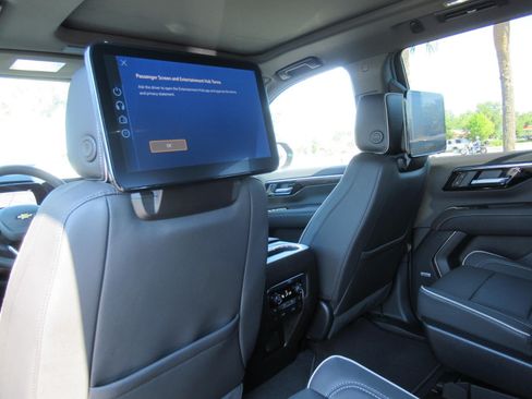 New 2026 Chevrolet Tahoe Premier AWD/4WD image 17