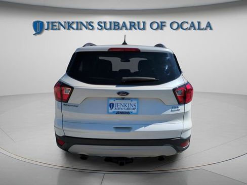 Used 2019 Ford Escape SEL image 4