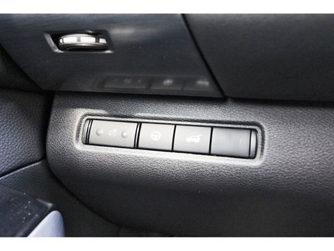 New 2026 Nissan Pathfinder SL w/ SL Premium Package (P04) FWD image 18