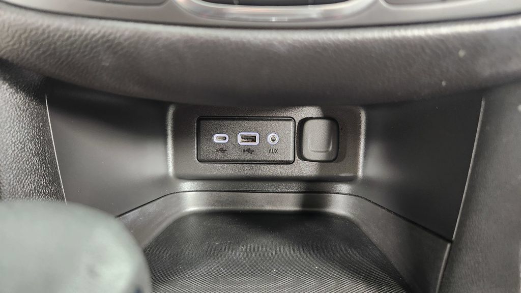 Used 2022 Chevrolet Equinox LT AWD/4WD image 29