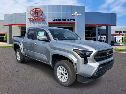 New 2026 Toyota Tacoma SR5 image 3