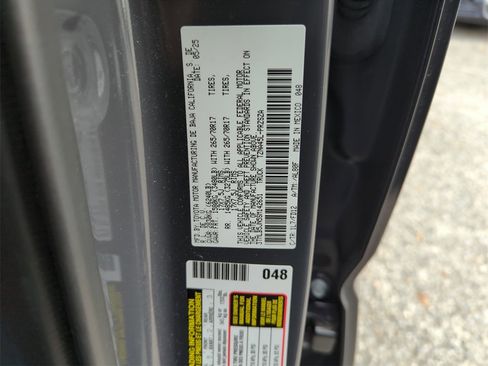 Used 2025 Toyota Tacoma TRD Off-Road image 9