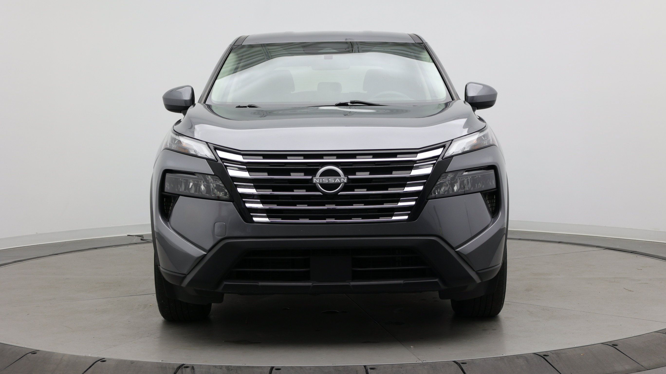 Used 2024 Nissan Rogue SV FWD image 2