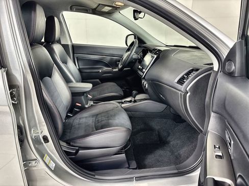 Used 2024 Mitsubishi Outlander Sport AWD image 24