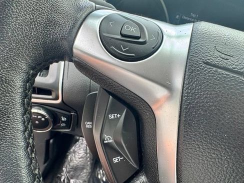 Used 2012 Ford Focus Titanium FWD image 16