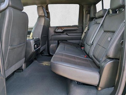 Certified 2025 Chevrolet Silverado 2500 High Country w/ High Country Premium Package AWD/4WD image 26