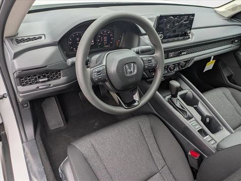 New 2025 Honda Accord SE image 3