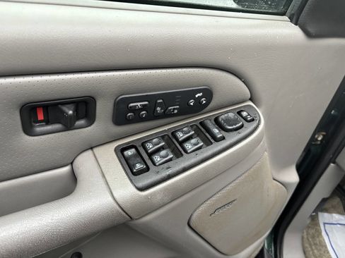 Used 2003 Cadillac Escalade EXT image 11