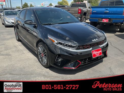 Used 2023 Kia Forte LXS w/ LXS Technology Package FWD image 1