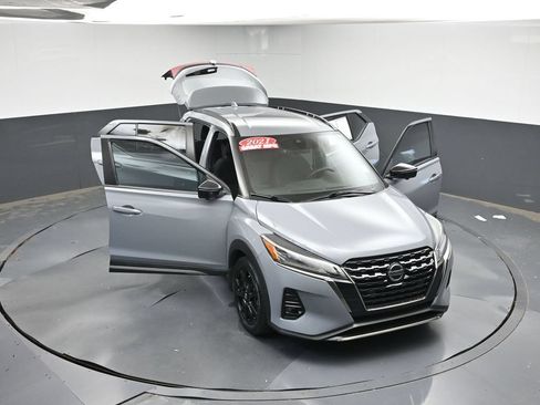 Used 2021 Nissan Kicks SR FWD image 43