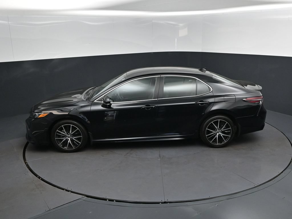 Used 2023 Toyota Camry SE FWD image 32