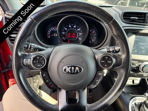 Used 2018 Kia Soul + FWD image 10