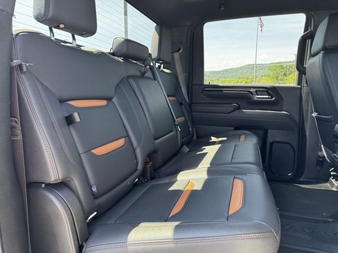 Used 2025 GMC Sierra 2500 AT4 AWD/4WD image 28