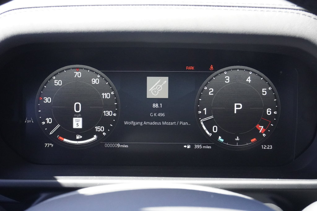 New 2026 Land Rover Defender 110 X-Dynamic SE AWD/4WD image 11