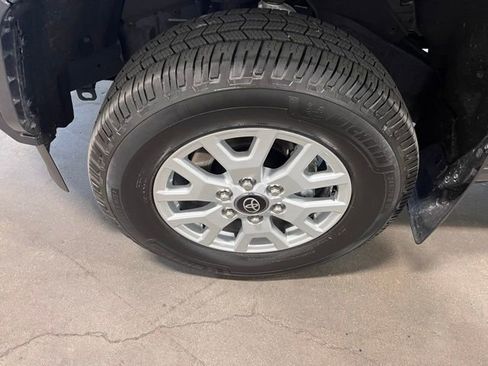 Used 2025 Toyota Tacoma SR5 image 30