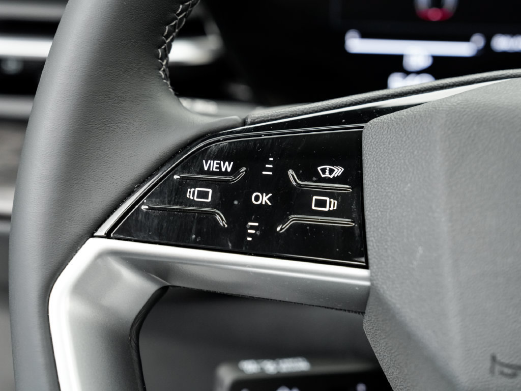 Certified 2025 Audi Q5 Prestige AWD/4WD image 12
