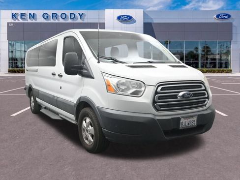 Used 2017 Ford Transit 350 XLT RWD image 18