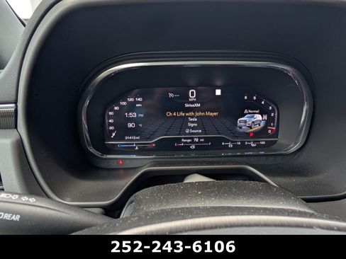 Used 2022 GMC Yukon AT4 w/ Technology Package AWD/4WD image 16