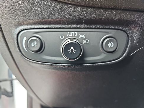 Used 2019 Chevrolet Equinox Premier image 26