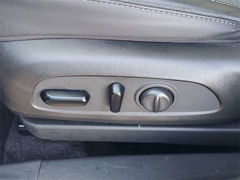 Used 2021 Buick Encore GX Select image 8
