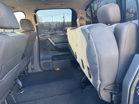 Used 2007 Nissan Titan SE w/ Chrome Pkg W/Pwr Bench image 27