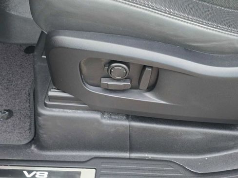 Certified 2024 Land Rover Defender 90 V8 image 22