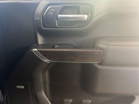 Used 2019 GMC Sierra 1500 SLT image 18