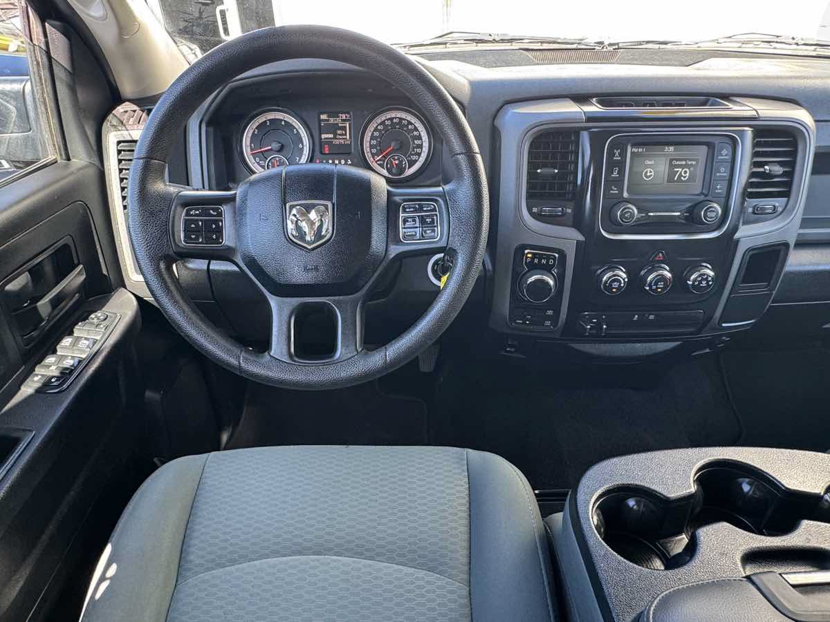 Used 2017 RAM 1500 Express AWD/4WD image 21