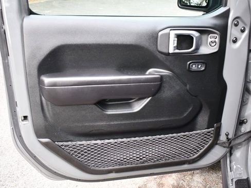 Used 2020 Jeep Wrangler Unlimited Sport image 22