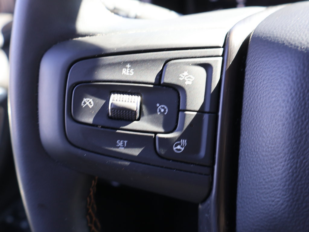 Used 2024 GMC Yukon AT4 w/ AT4 Premium Package AWD/4WD image 25