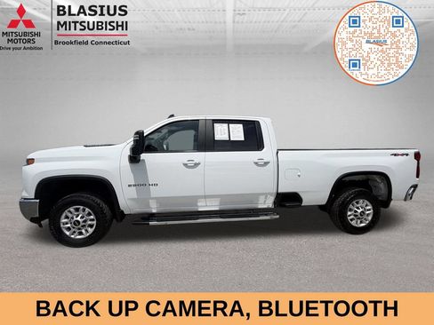 Used 2024 Chevrolet Silverado 2500 LT AWD/4WD image 4