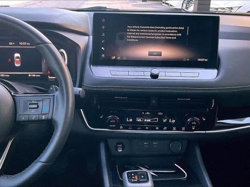 Certified 2024 Nissan Rogue SL w/ SL Premium Package image 7