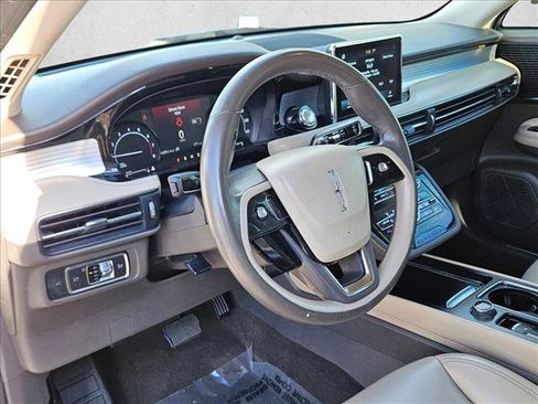 Used 2021 Lincoln Corsair FWD w/ Rear Removable Package Tray image 10